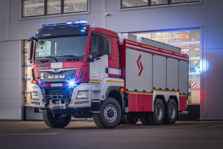 VUGD piegādāti 12 jauni specializēti MAN TGS automobiļi