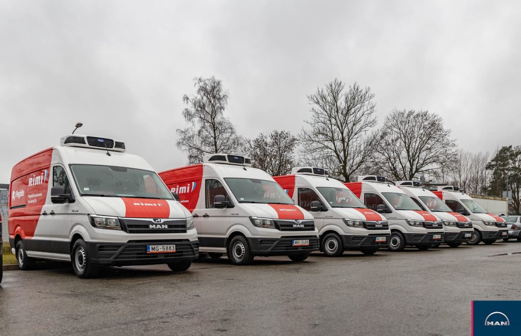 Rimi e-veikalā iegādātās preces piegādās ar MAN TGE