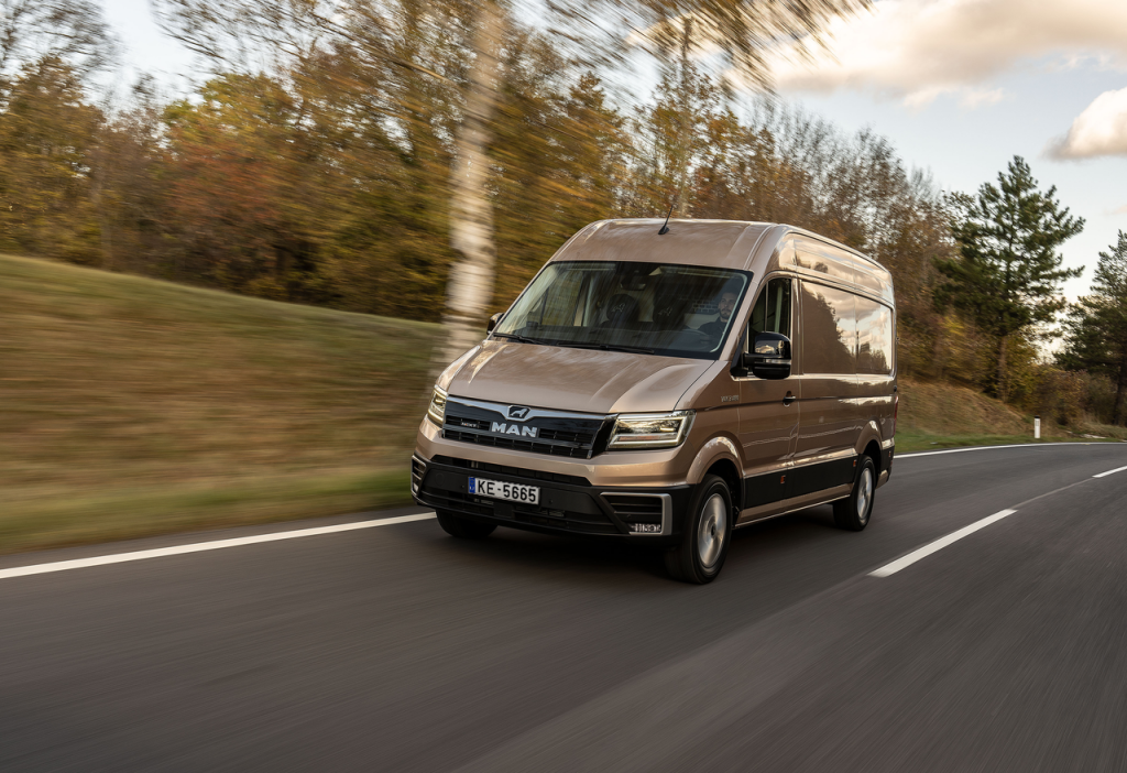 Latvijā pirmo reizi – “MAN TGE” kravas furgons ar 202 ZS – izstādē “Auto 2025”!